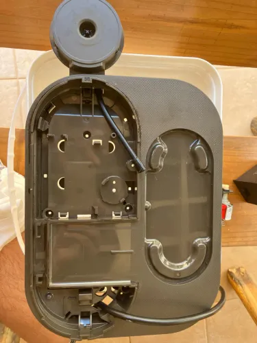 base estrutural inferior plástica (carcaça da base) da cafeteira Nespresso Expert C80