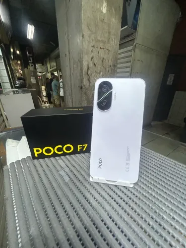 Poco f7