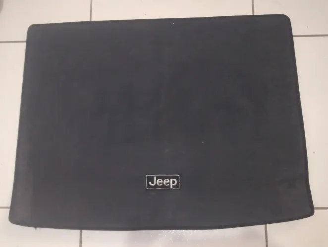 Tapete Jeep porta malas R$ 120,00