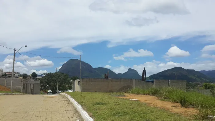 Vendo lote no Loteamento Universo em Cariacica Sede