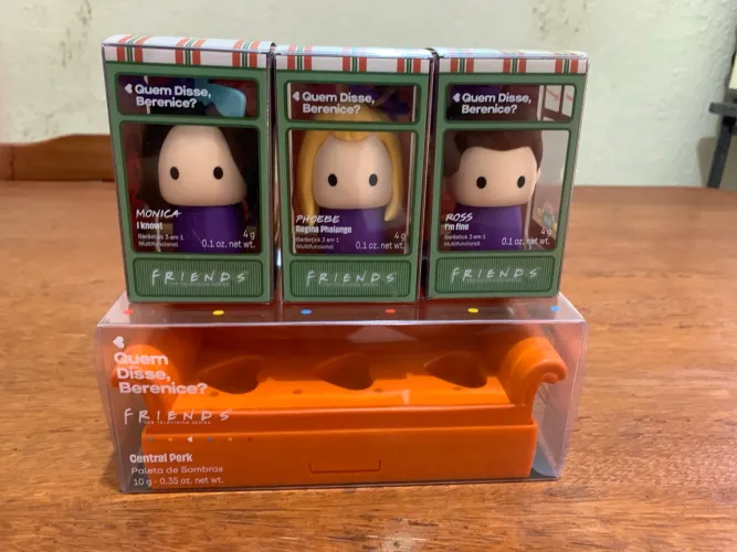 Paleta de sombras e 3 beresticks da ?Quem disse Berenice?. NOVOS!!