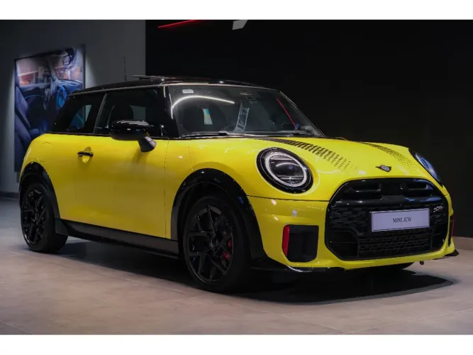 Mini Cooper 2.0 16V Twinpower Gasolina John Works 2P Steptronic 2026