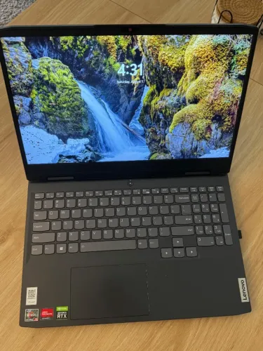 Lenovo IdeaPad 3 15ARH7 15.6" 120Hz IPS