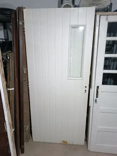 Porta externa MEXICANA 90CM X 2.10 VENDE-SE 