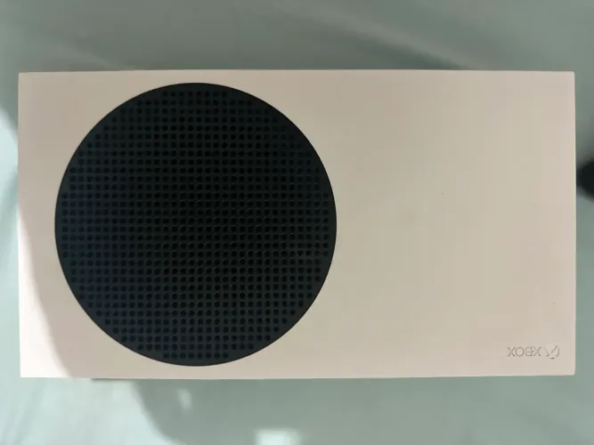 XBOX SÉRIES S - 2 CONTROLES 