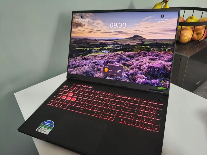 Asus Tuf F16 RTX 5050 CORE i5 14450HX