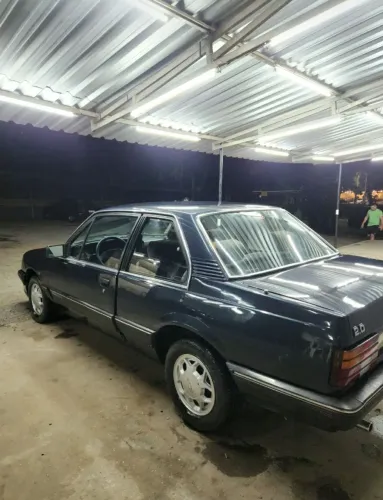 Chevrolet Monza GL 1.8 Efi/ SL/ L/ 650/barc. 2e4p (álcool) 1988