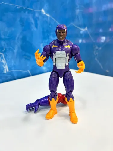 Boneco Action figure Boca de algodão Marvel Legends com BAF