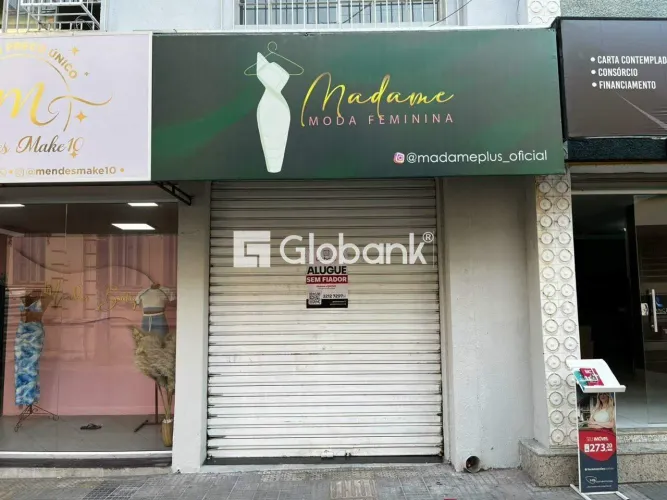 Loja/Salão/Ponto Comercial em Montes Claros, no bairro Centro, para locação.