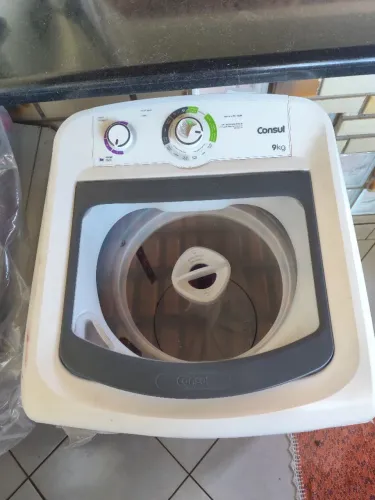 Vendo Máquina de Lavar 9 kg!!!