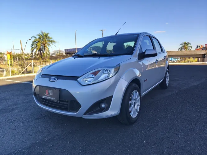 Ford Fiesta 1.6 8V Flex/class 1.6 8V Flex 5P 2013