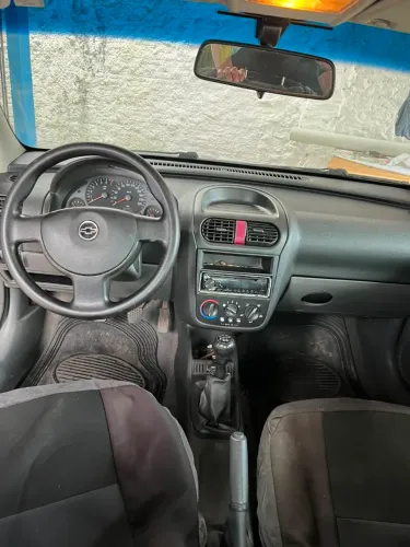 Chevrolet Corsa Hatchback 1.8 MPFI Flexpower 8V 5P 2004