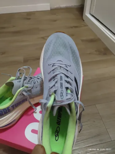 CORRE TURBO NOVO,38, palmilha 26.8!!!