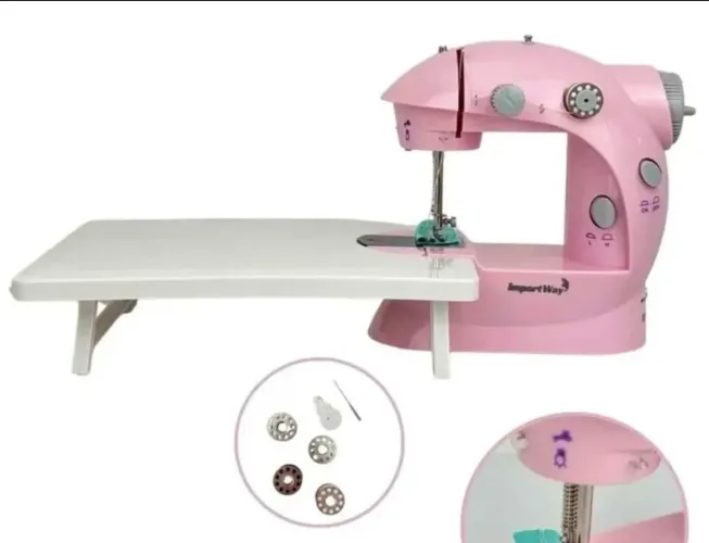Mini máquina de costura com mesa mesa