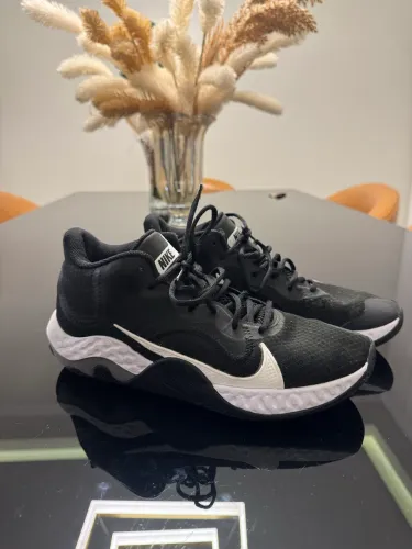 Tênis Nike Renew Elevate basketball