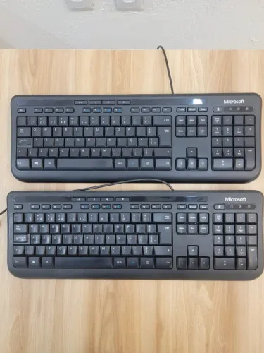 2 Teclados Microsoft Wired 600