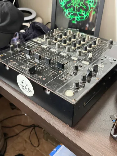 Mixer DJM 800 Pioneer (Usado)