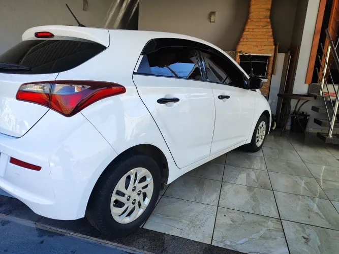 Hyundai HB20 Unique 1.0 Flex 12V Mec. 2019