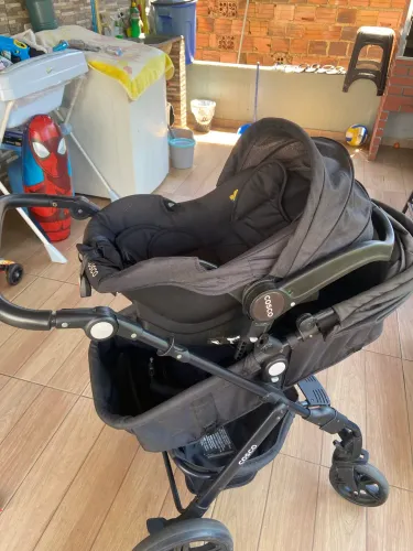 Carrinho de bebê completo