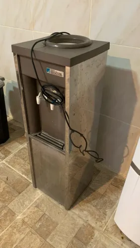 Gelágua funcionando - pra vender rápido!