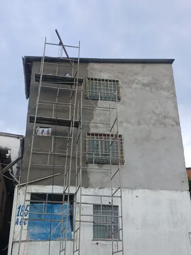 Pedreiro disponível