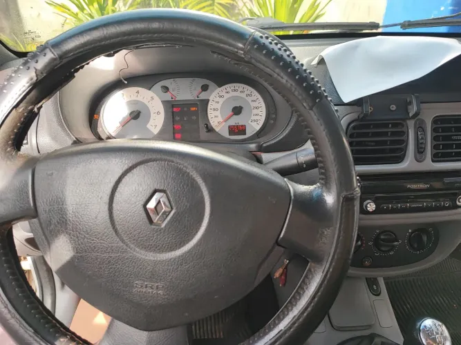 Renault Clio Sed. Privilège Hi-flex 1.6 16V 4P 2009
