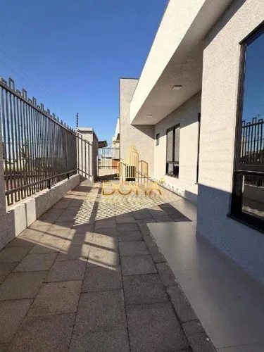 CASA DE ESQUINA NOVA COM SUÍTE E ESPAÇO GOURMET EM LOCALIZAÇÃO PRIVILEGIADA!