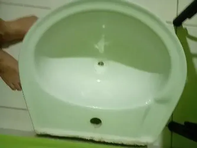 PIA BEM CONSERVADA COMPLETA
