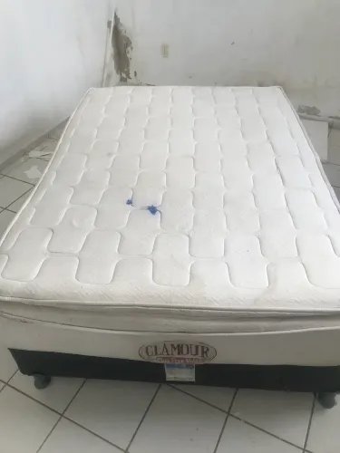 Cama de casal com Molas + Armário Cozinha