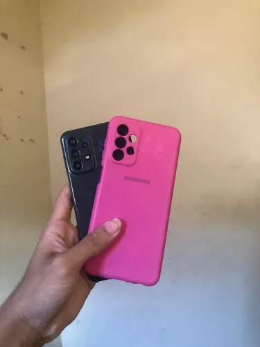 Celular quebrado ( apenas o display )