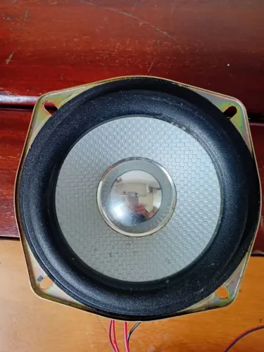 Alto falantes 6 polegadas 30 watts com twiters 120 watts