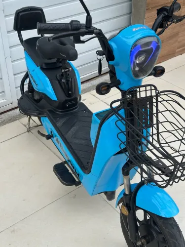 Moto elétrica 2025, com nota fiscal, tudo funcionando 