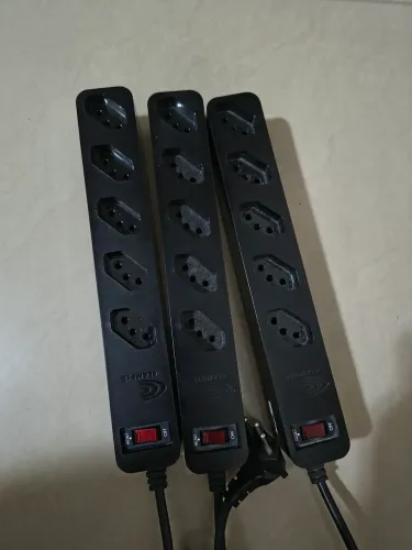 Filtro de linha 5 tomadas, CLAMPER (3 pçs)