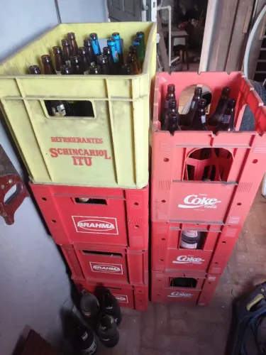 Caixas de cerveja Vazias