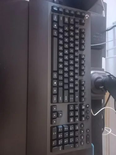 Teclado logitech G613