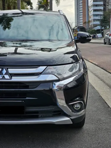 Mitsubishi Outlander Comfort 2.0 16V Aut. 2018
