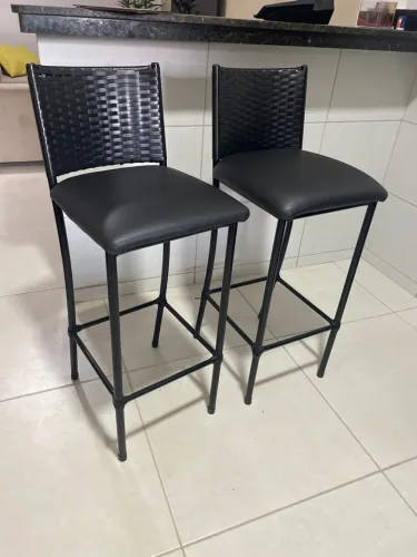 Banquetas pretas