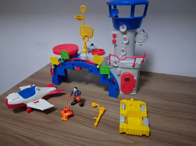 Imaginext airport Sky racer