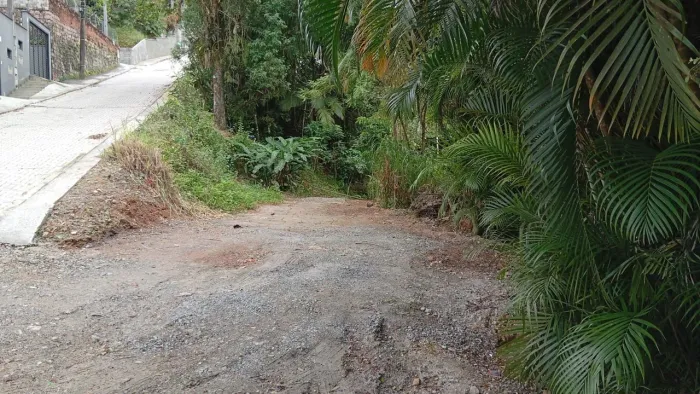 TERRENO À VENDA - OPORTUNIDADE EM JOINVILLE/SC**<br>