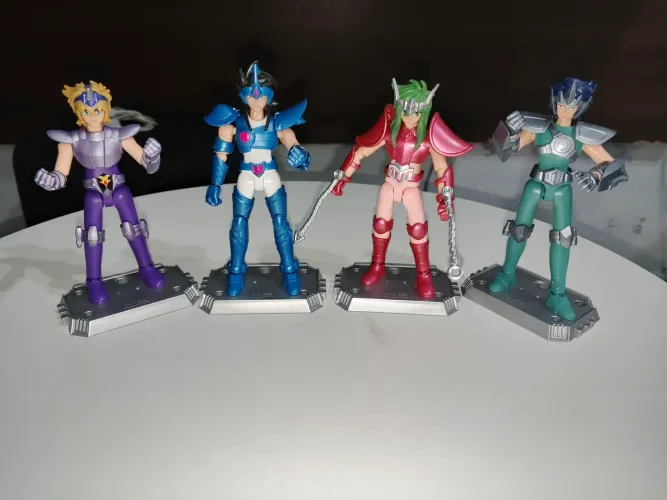 Cavaleiros do zodíaco Blokees 4 personagens