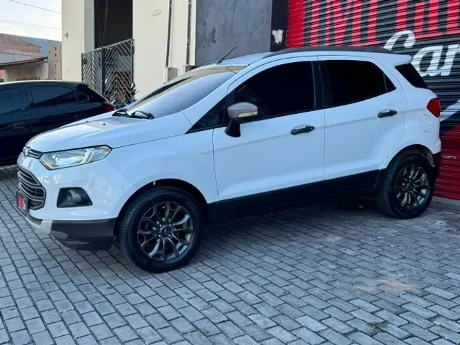 Ford Ecosport Freestyle 1.6 16V Flex 5P 2015