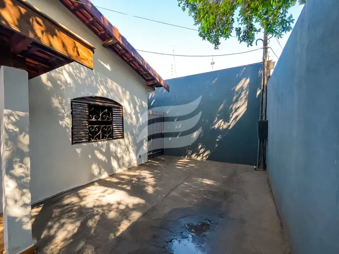 Casa com 2 quartos e 1 banheiro, no Bairro Ipanema, Araçatuba/SP