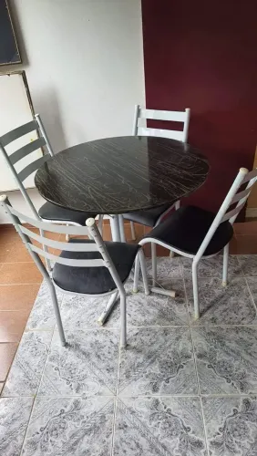 Mesa granito com 4 cadeiras