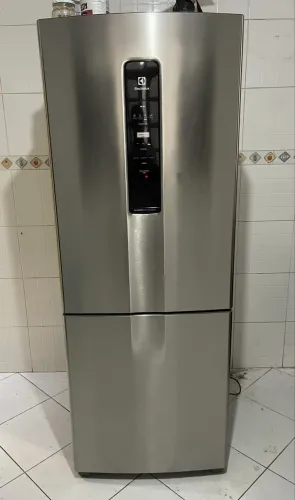 Geladeira Electrolux Frost Free Inverter