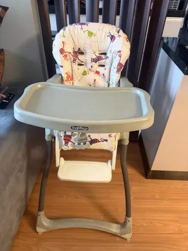 Cadeirinha alimentação bebê merenda peg-perego