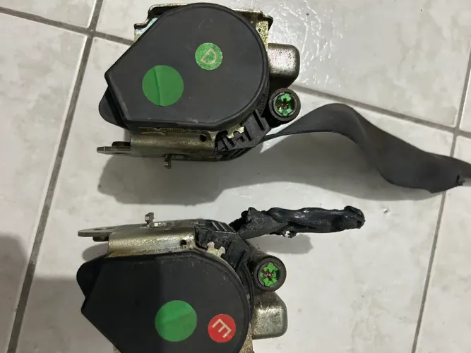 Cinto airbag fiorino e uno novo!