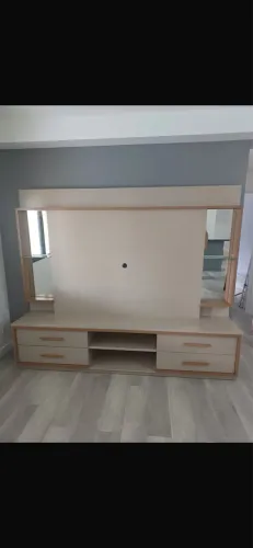 Painel para TV com Rack e Espelhos Laterais - Lindo e Conservado!