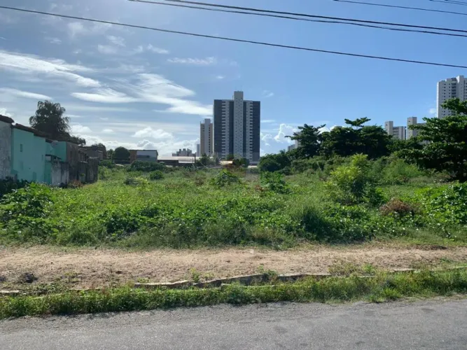 TERRENO EM LAGOA NOVA