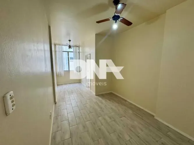 Apartamento : / Residencial / Copacabana