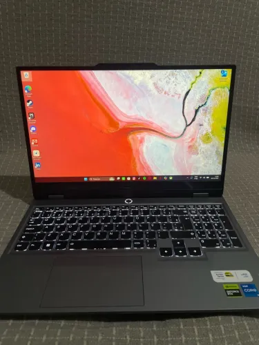 Notebook gamer Lenovo LOQ (Troco em iPhone 17 pro Max)